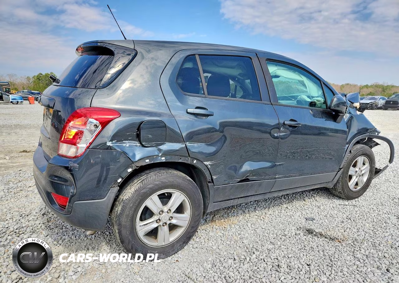 2019 Chevrolet Trax Ls VIN:3GNCJKSB7KL261949 - 3