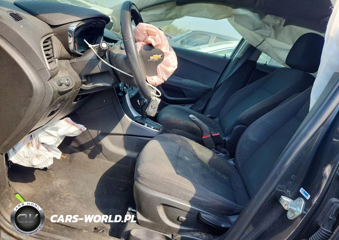 2019 Chevrolet Trax Ls VIN:3GNCJKSB7KL261949 - 7