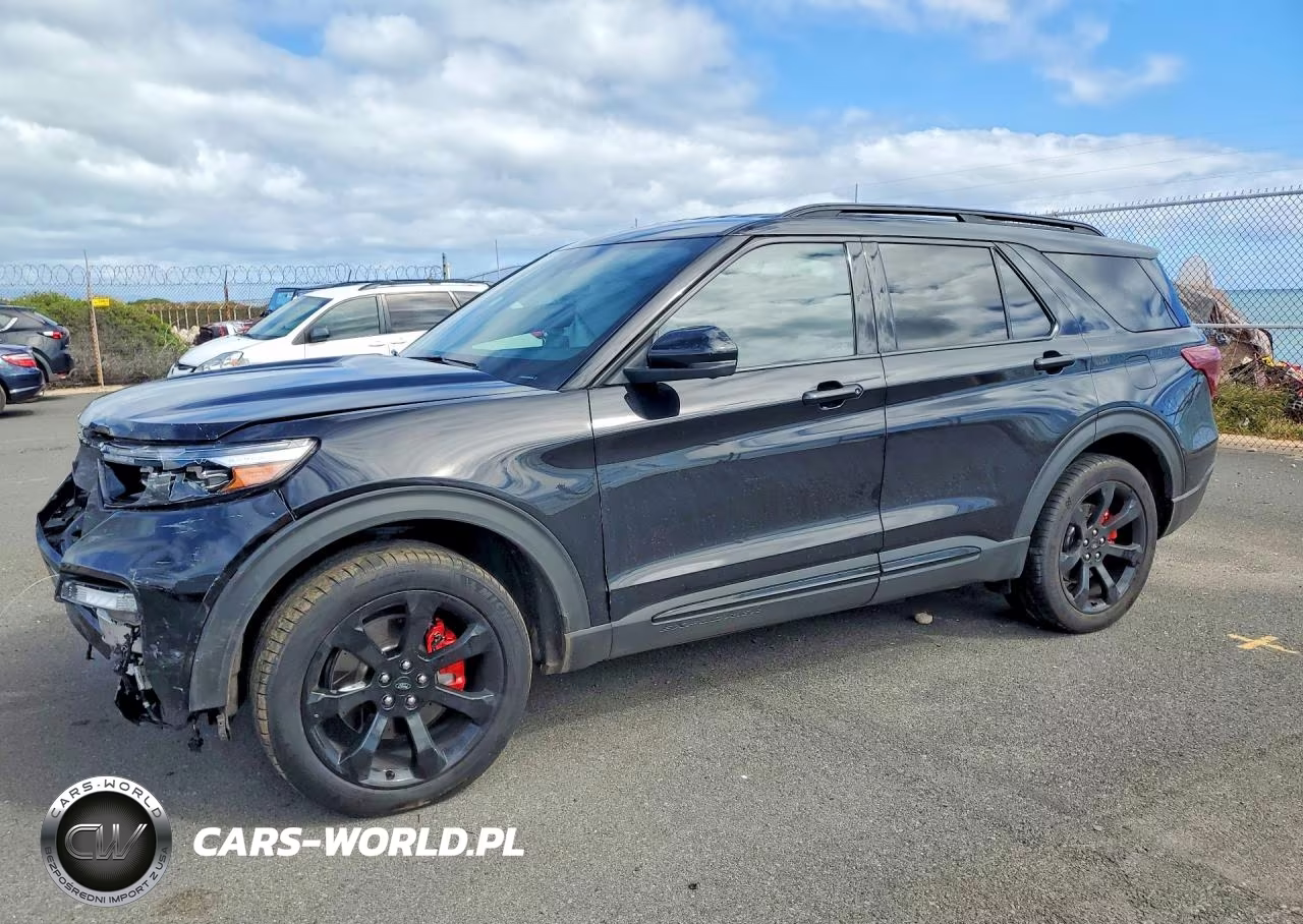 2022 Ford Explorer St