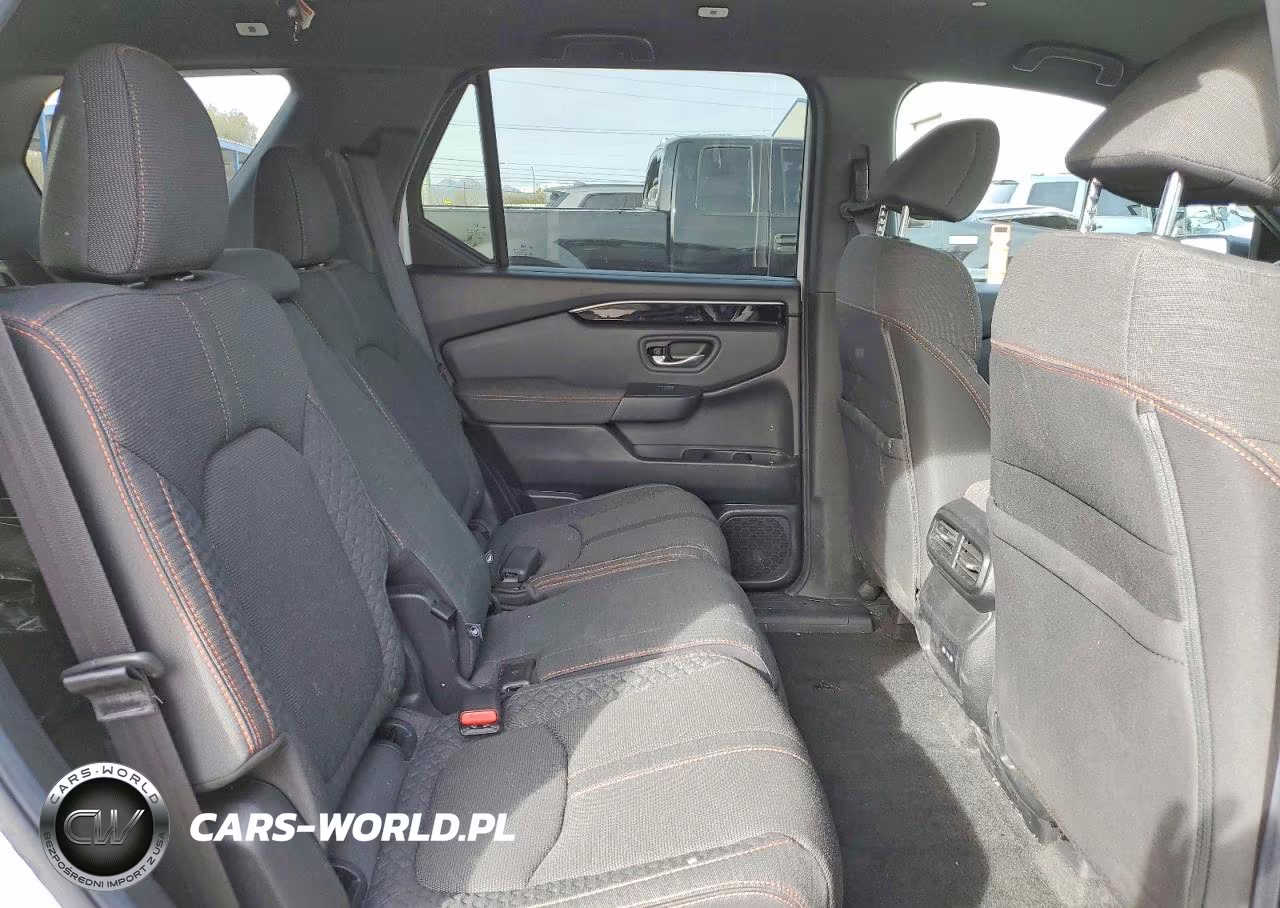 2025 Honda Pilot Sport VIN:5FNYG2H30SB016146 - 11