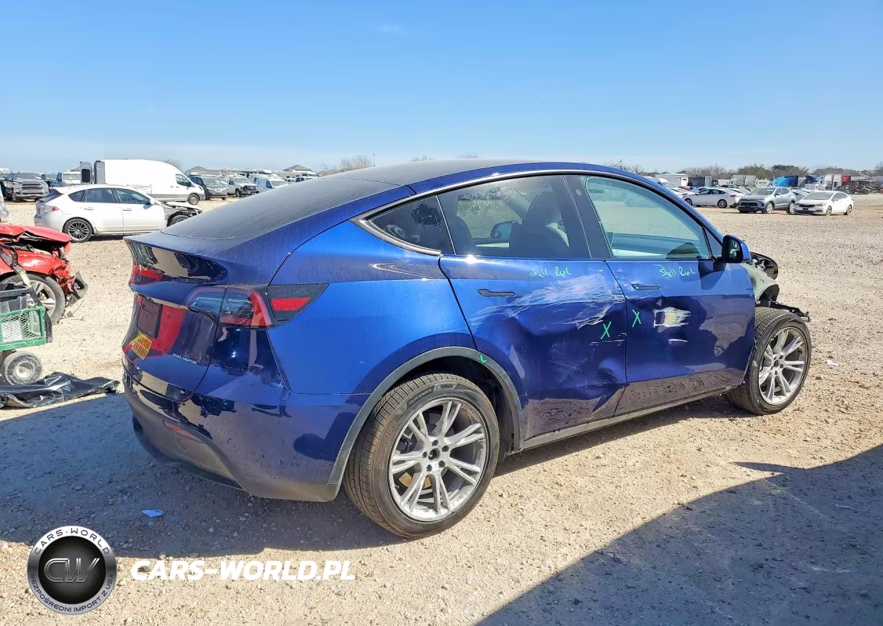2023 Tesla Model Y VIN:7SAYGDEE3PA095255 - 3