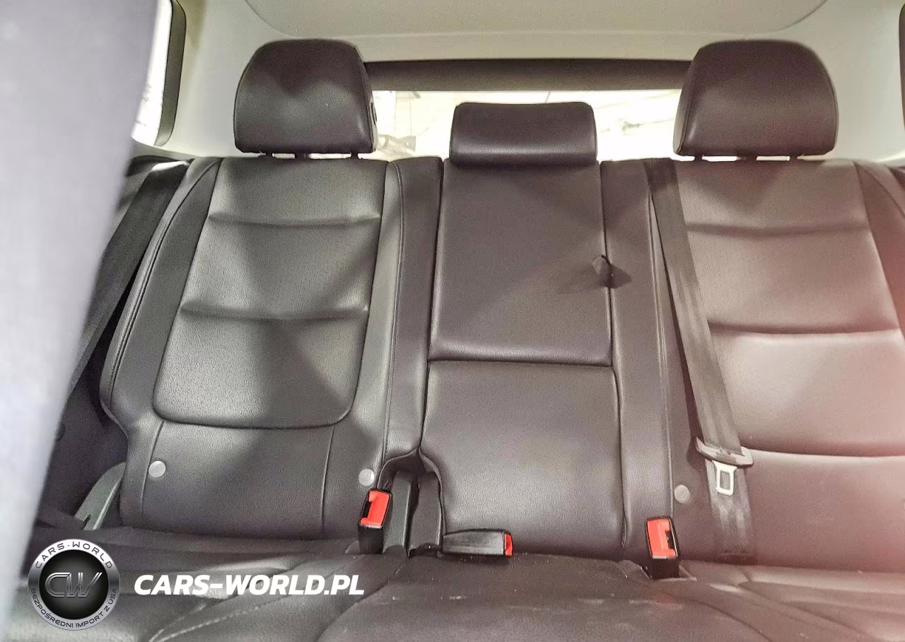 2017 Volkswagen Tiguan S VIN:WVGBV7AX0HK020243 - 10