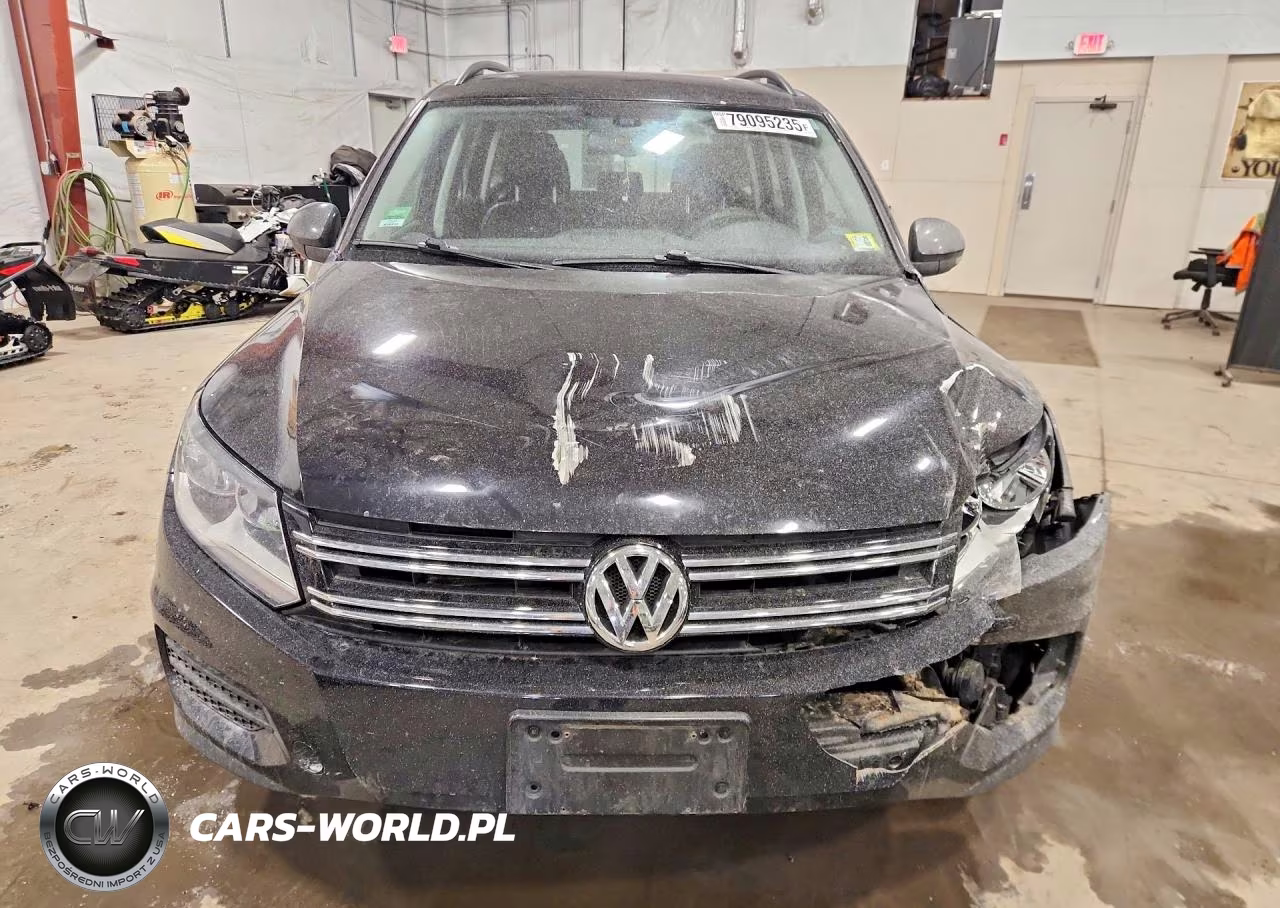 2017 Volkswagen Tiguan S VIN:WVGBV7AX0HK020243 - 5