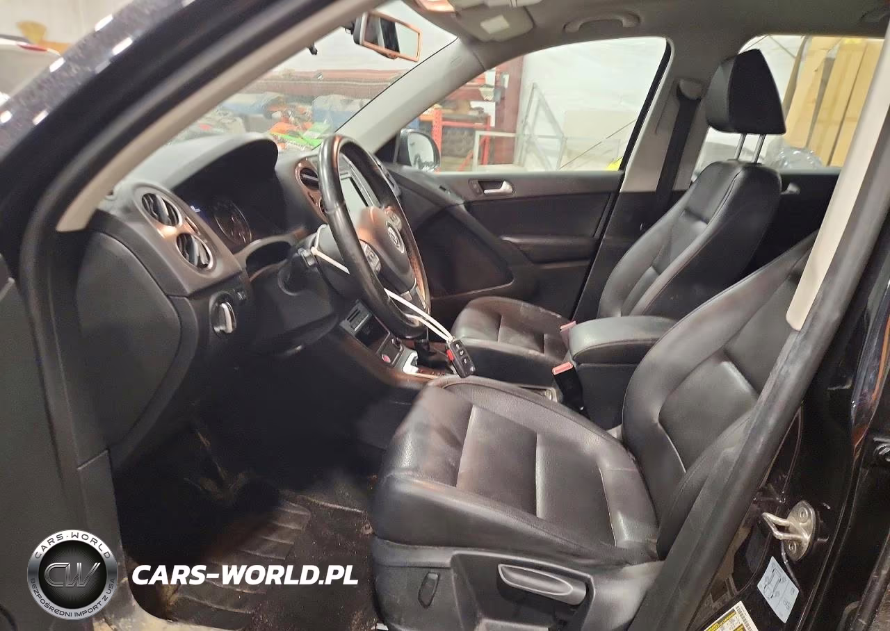 2017 Volkswagen Tiguan S VIN:WVGBV7AX0HK020243 - 7