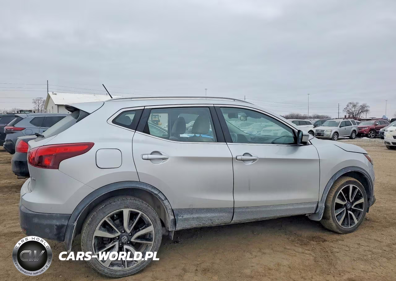 2018 Nissan Rogue Sport Sl VIN:JN1BJ1CR6JW289554 - 3