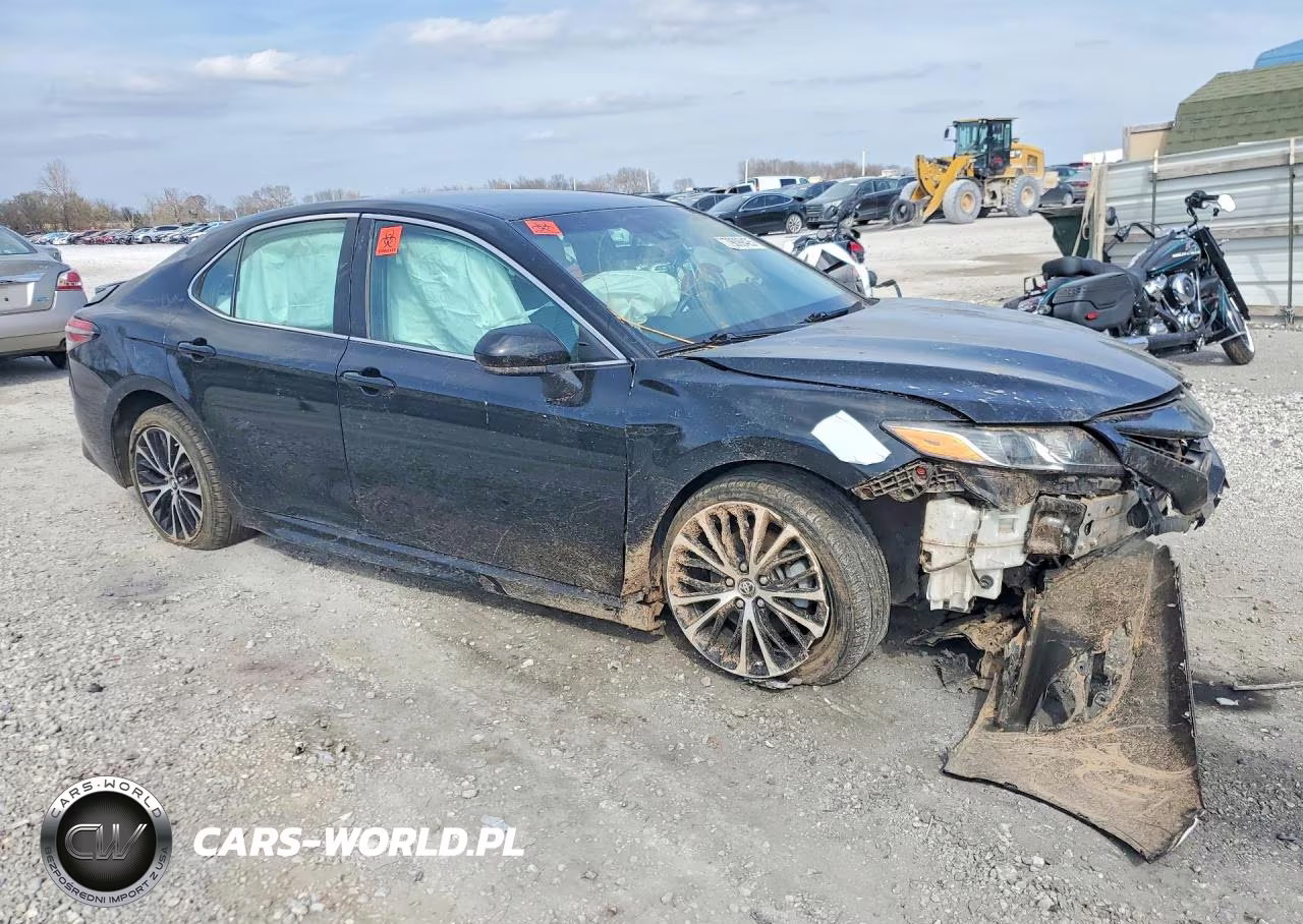 2018 Toyota Camry Se VIN:4T1B11HKXJU661767 - 4
