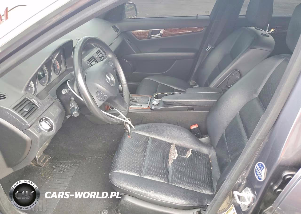 2011 Mercedes-Benz C 300 4Matic VIN:WDDGF8BB3BR135276 - 7