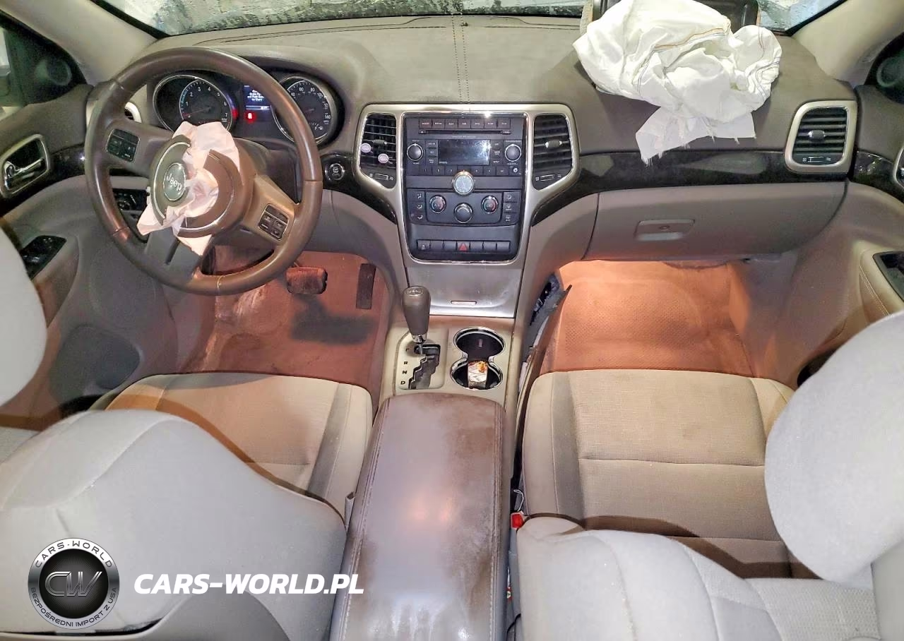2013 Jeep Grand Cherokee Laredo VIN:1C4RJFAG1DC626826 - 8