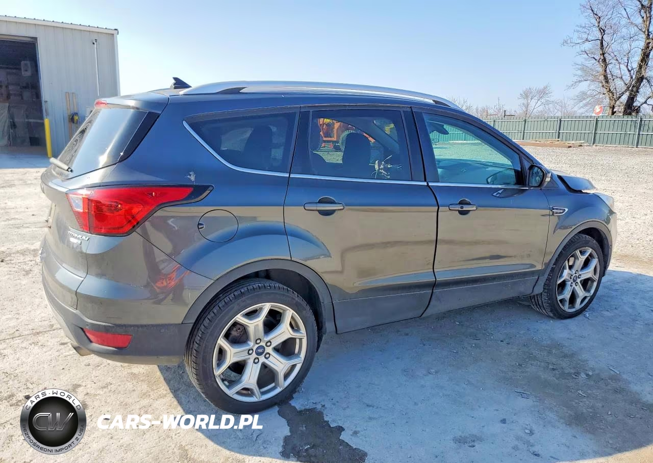 2019 Ford Escape Titanium VIN:1FMCU9J91KUB94581 - 3