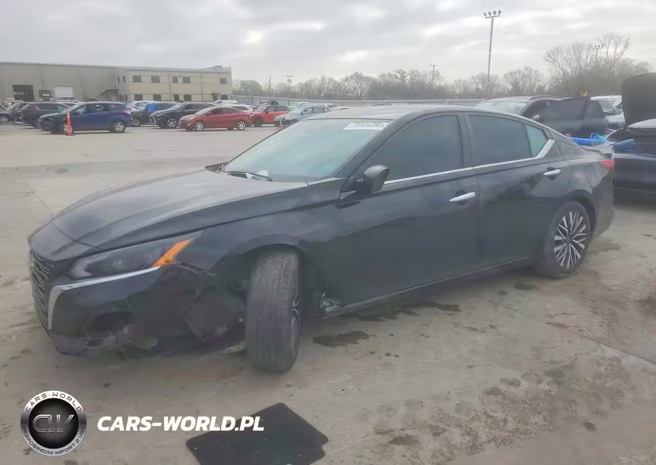 2024 Niss Altima 2.5 Sv