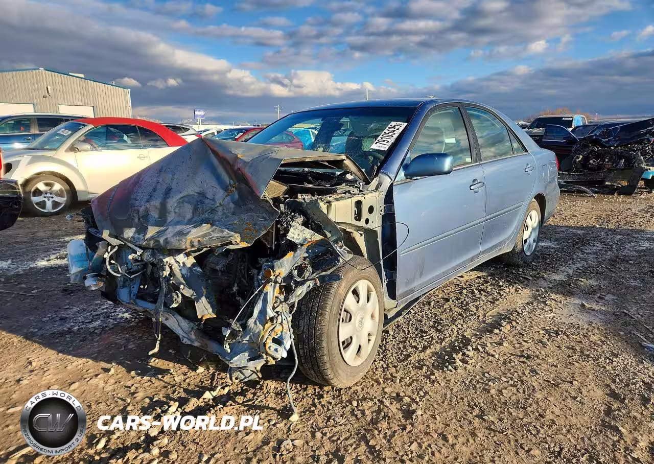 2004 Toyota Camry Le