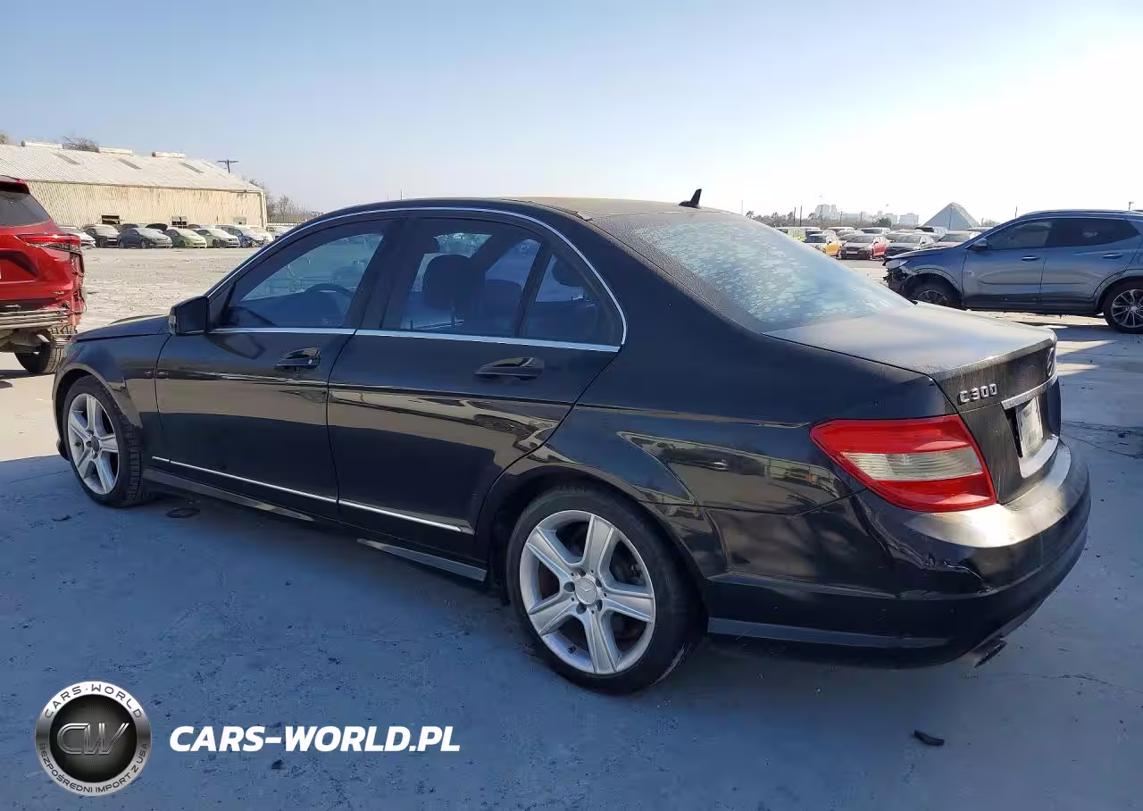 2011 Mercedes-Benz C 300 VIN:WDDGF5EB2BF635666 - 2