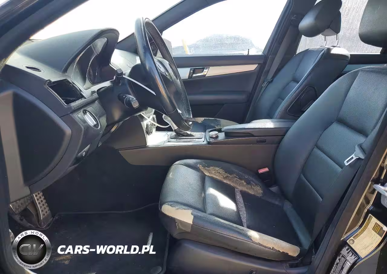 2011 Mercedes-Benz C 300 VIN:WDDGF5EB2BF635666 - 7