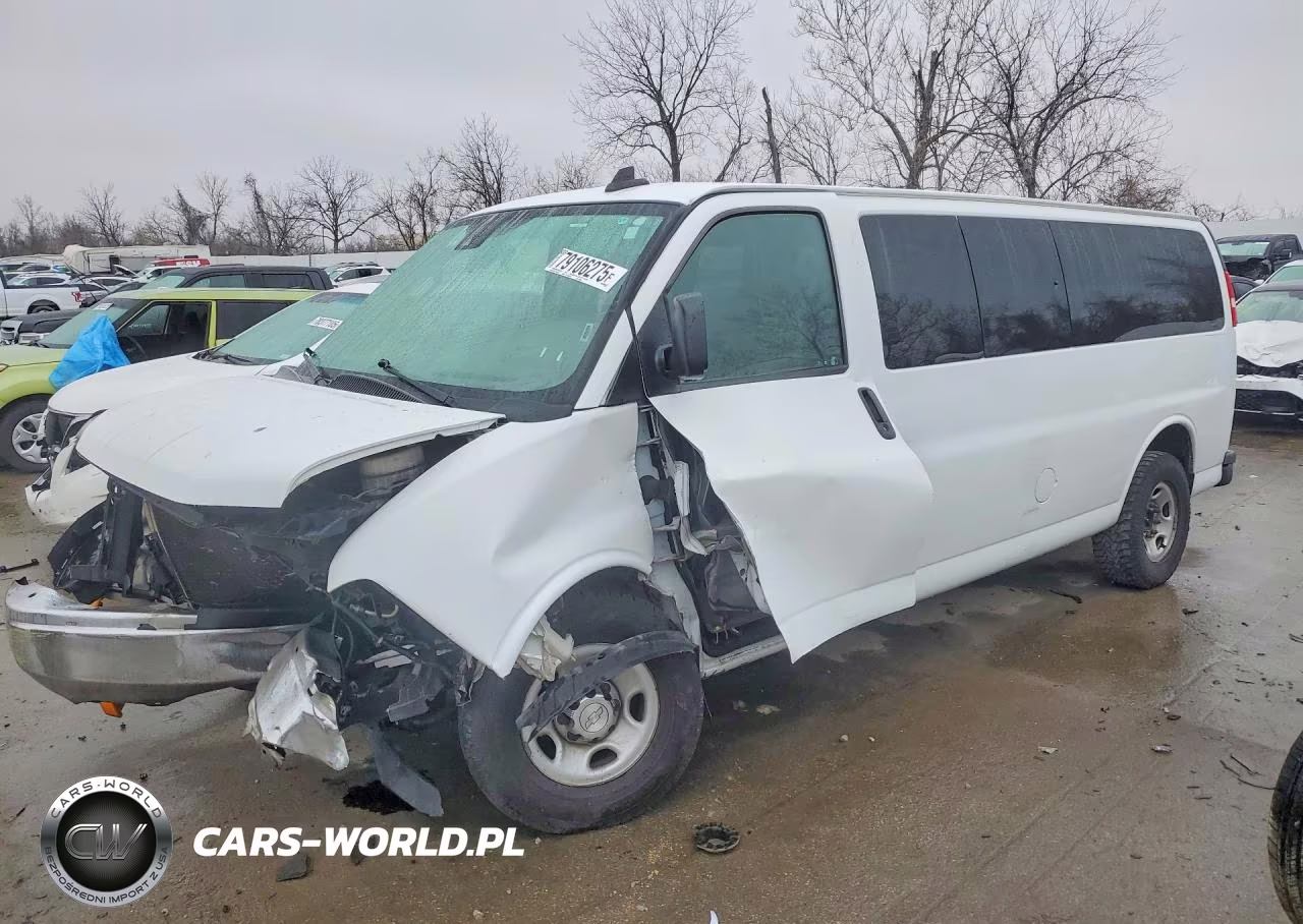2019 Chev Express G3500 Lt