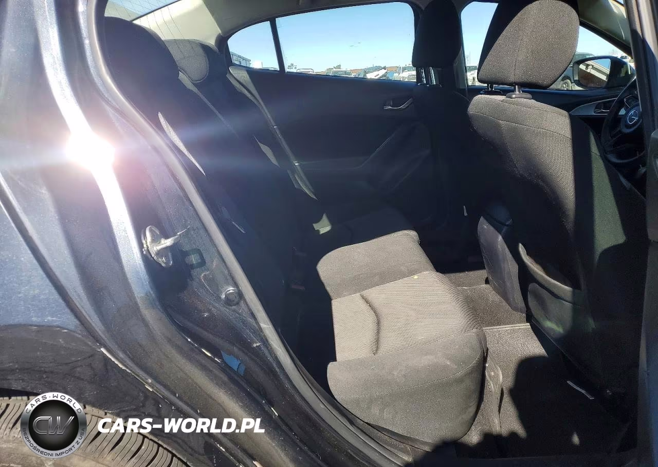 2018 Mazda 3 Sport VIN:3MZBN1U72JM236572 - 10
