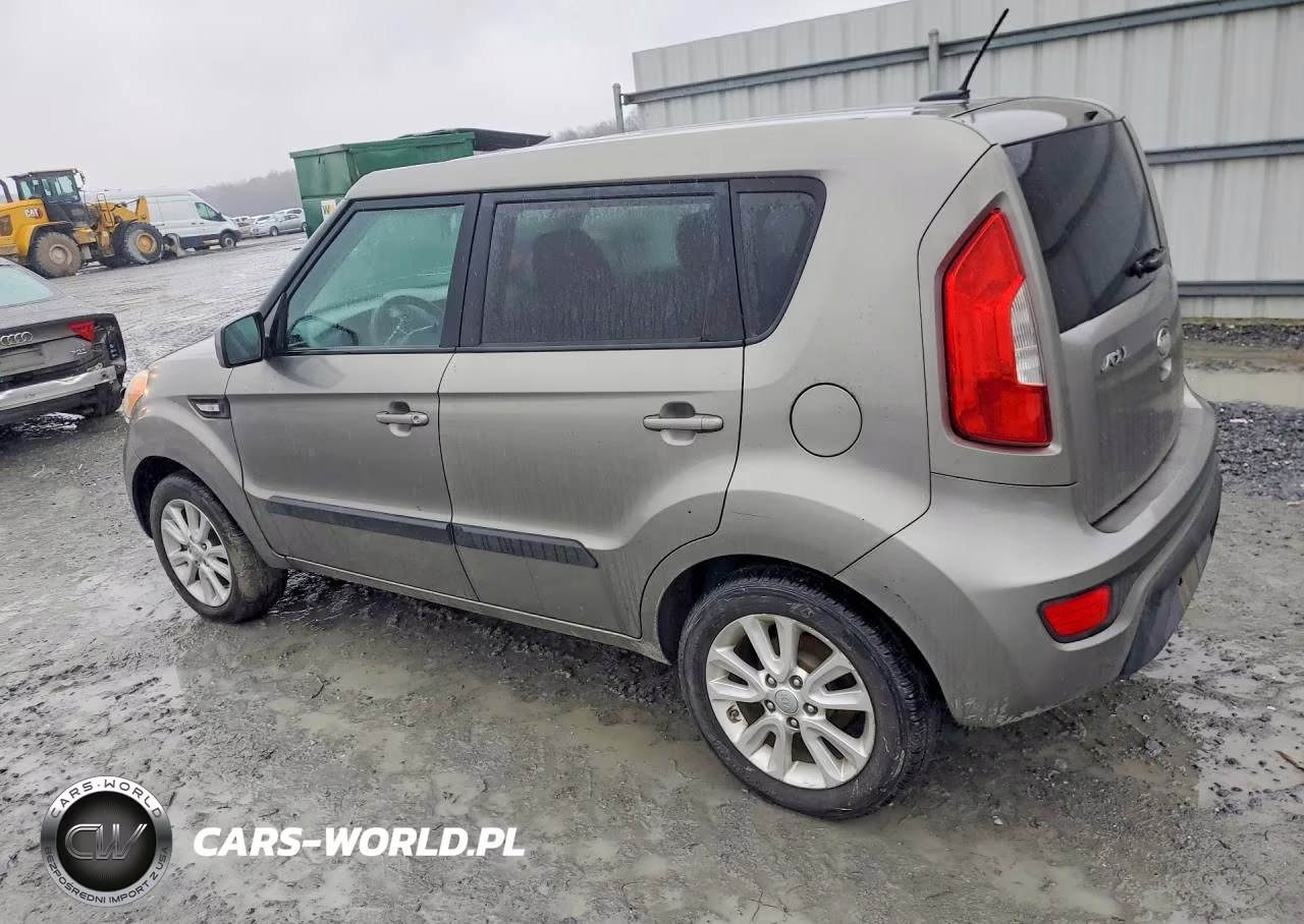 2013 Kia Soul Base VIN:KNDJT2A56D7585746 - 2