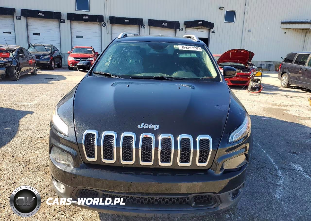 2015 Jeep Cherokee Latitude VIN:1C4PJLCB7FW507428 - 5