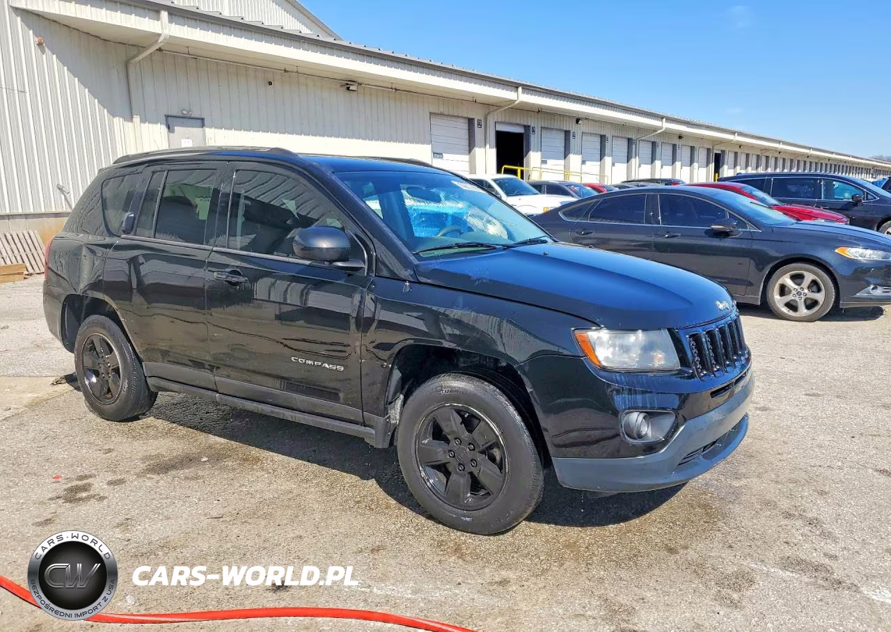 2014 Jeep Compass Sport VIN:1C4NJCBA9ED844810 - 4