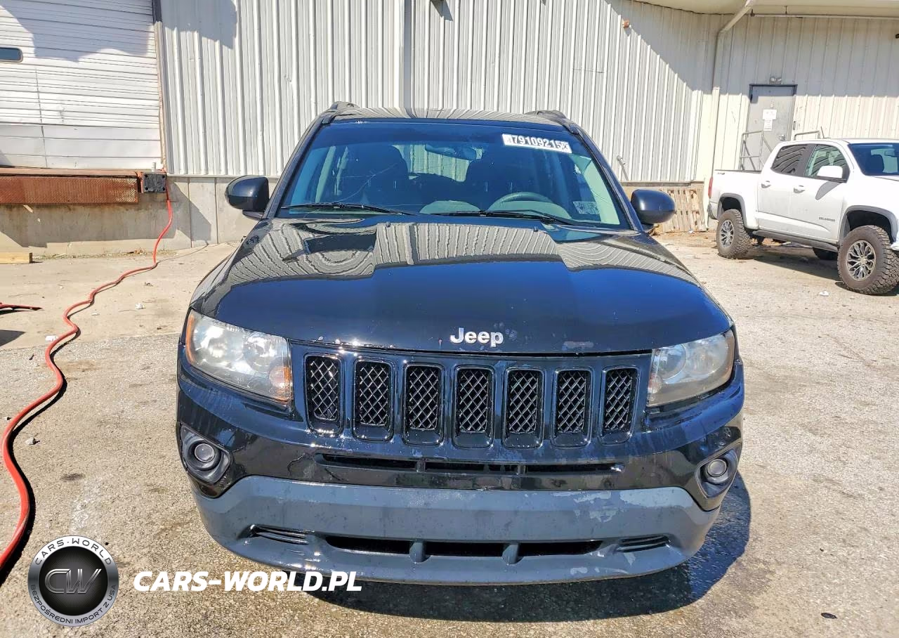 2014 Jeep Compass Sport VIN:1C4NJCBA9ED844810 - 5