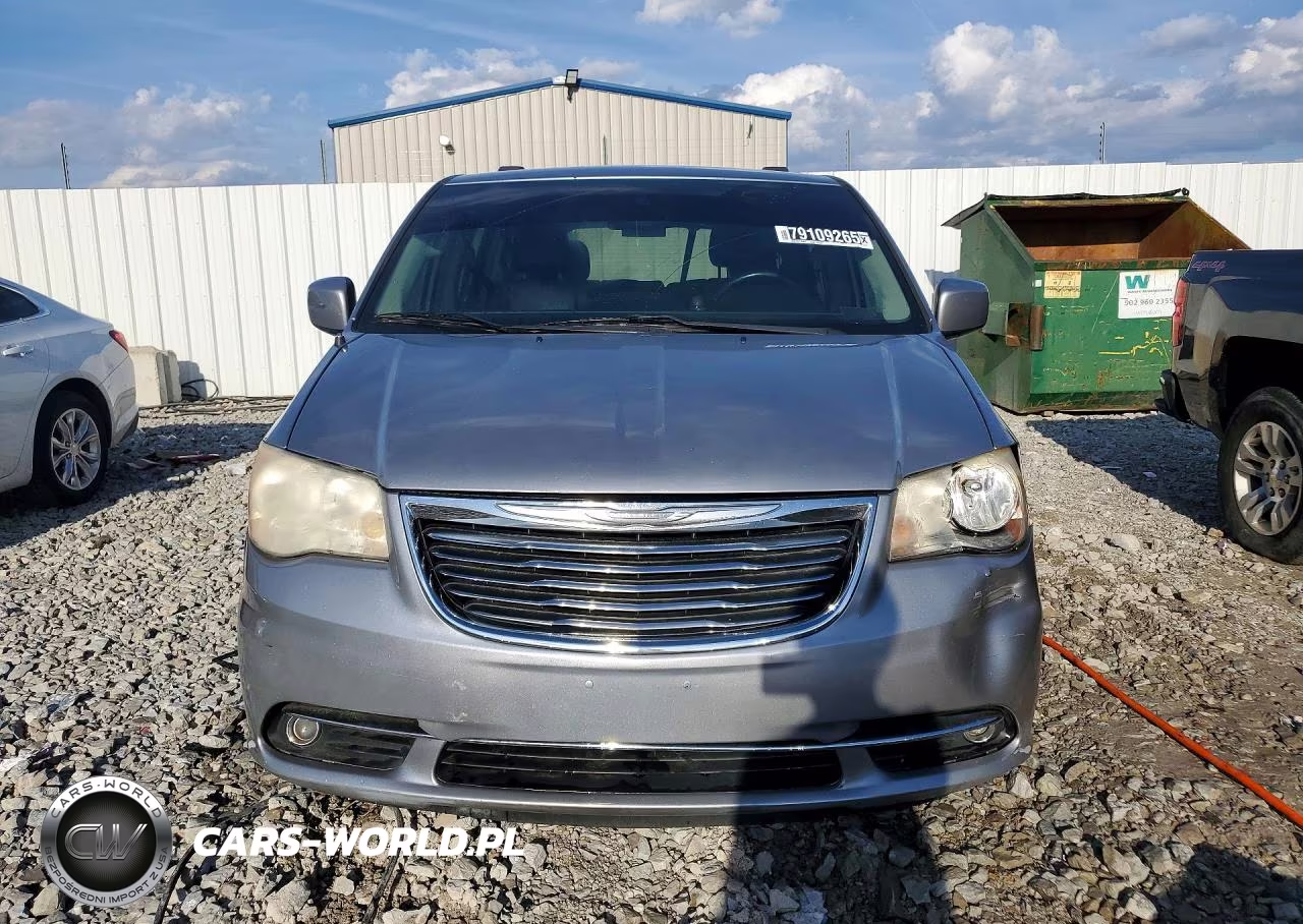 2013 Chrysler Town & Country Touring VIN:2C4RC1BG8DR674262 - 5