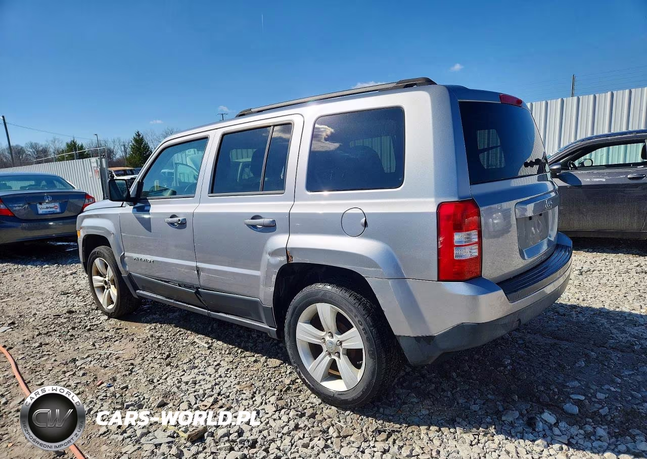 2016 Jeep Patriot Latitude VIN:1C4NJPFA9GD582212 - 2