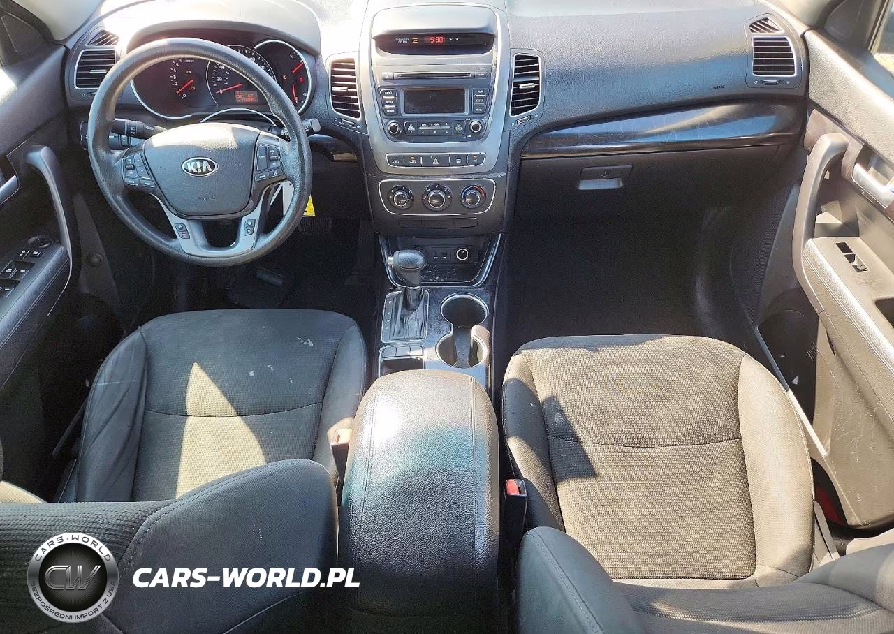 2015 Kia Sorento Lx VIN:5XYKTCA61FG558902 - 8