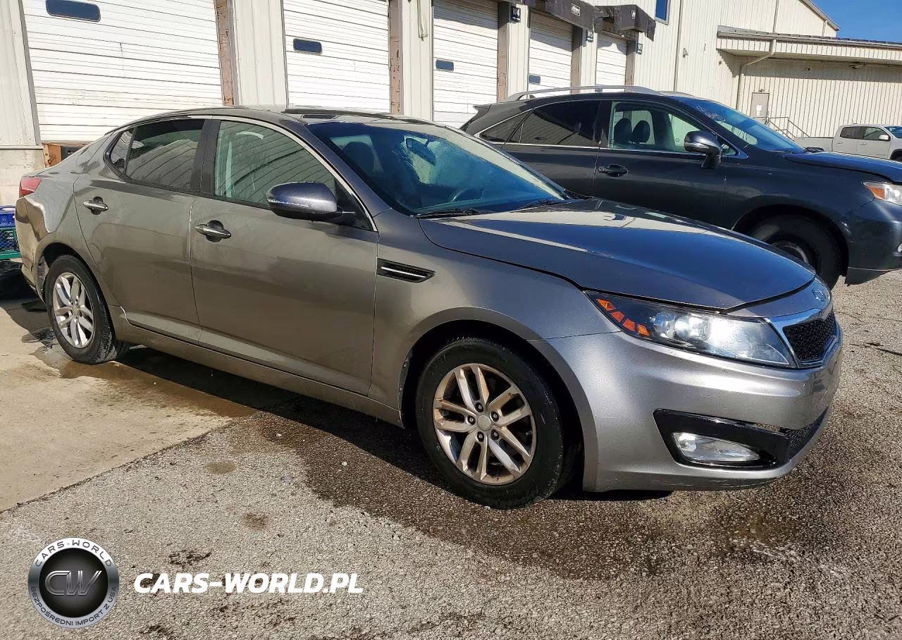 2012 Kia Optima Lx VIN:5XXGM4A77CG076680 - 4