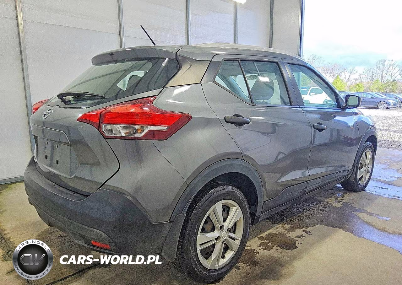 2019 Nissan Kicks S VIN:3N1CP5CU0KL523192 - 3