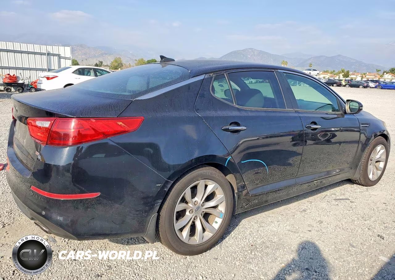 2015 Kia Optima Lx VIN:5XXGM4A71FG370418 - 3