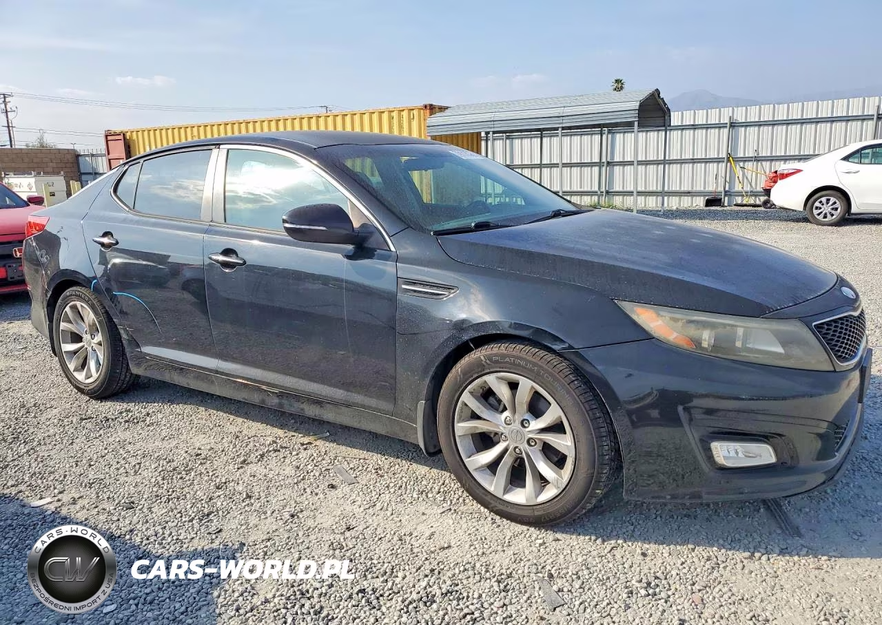 2015 Kia Optima Lx VIN:5XXGM4A71FG370418 - 4