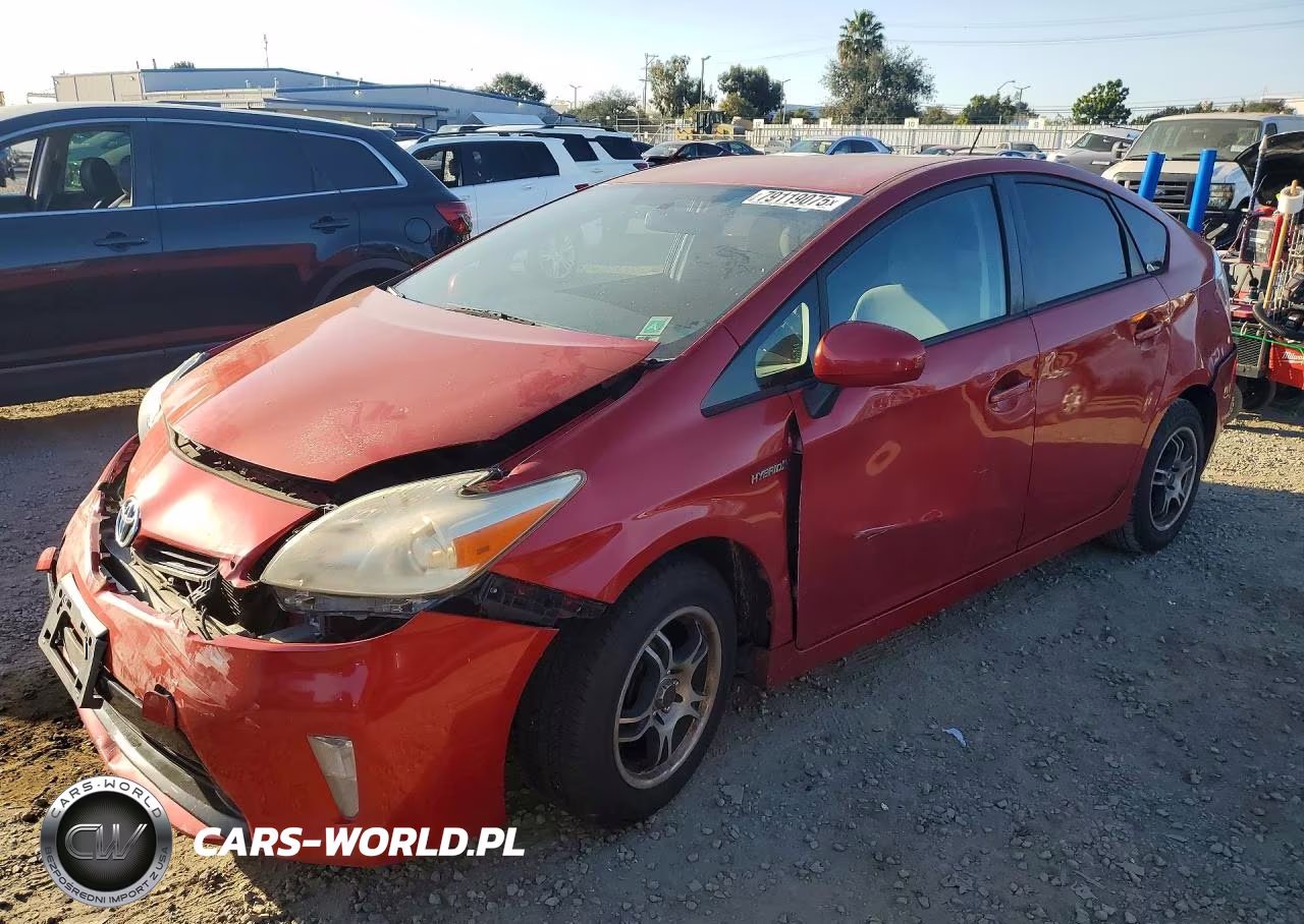 2013 Toyota Prius Two – zdjęcie 1 z 12