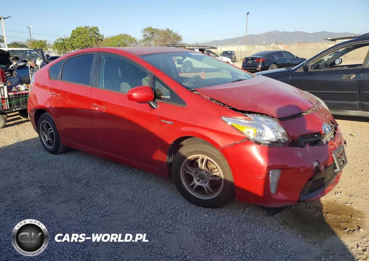 2013 Toyota Prius Two VIN:JTDKN3DUXD1708586 - 4