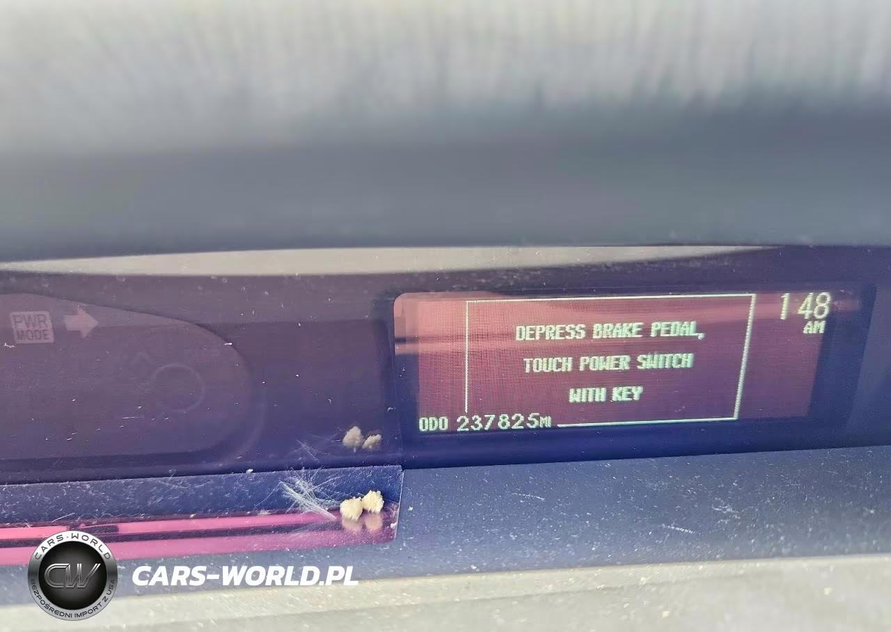 2013 Toyota Prius Two VIN:JTDKN3DUXD1708586 - 9