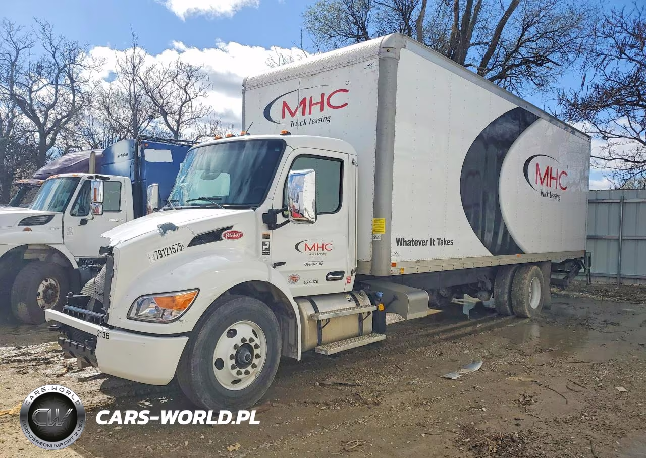 2025 Peterbilt 536 Box Truck