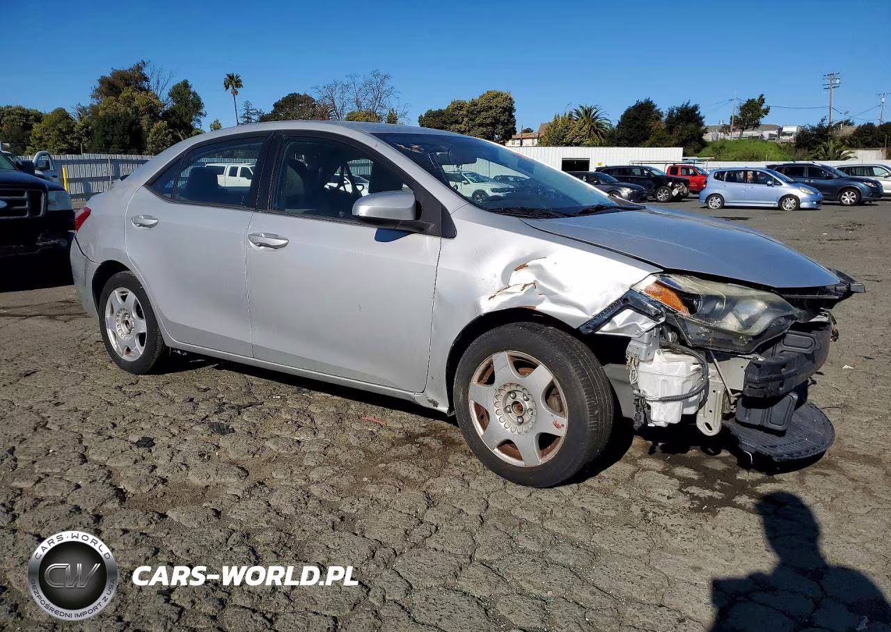 2016 Toyota Corolla Le VIN:5YFBURHE3GP514345 - 4