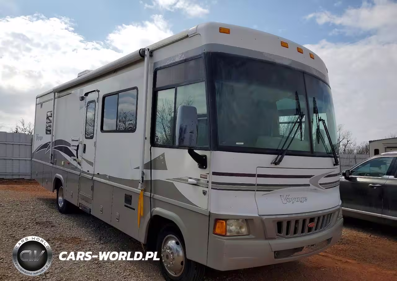 2006 Winnebago Voyage