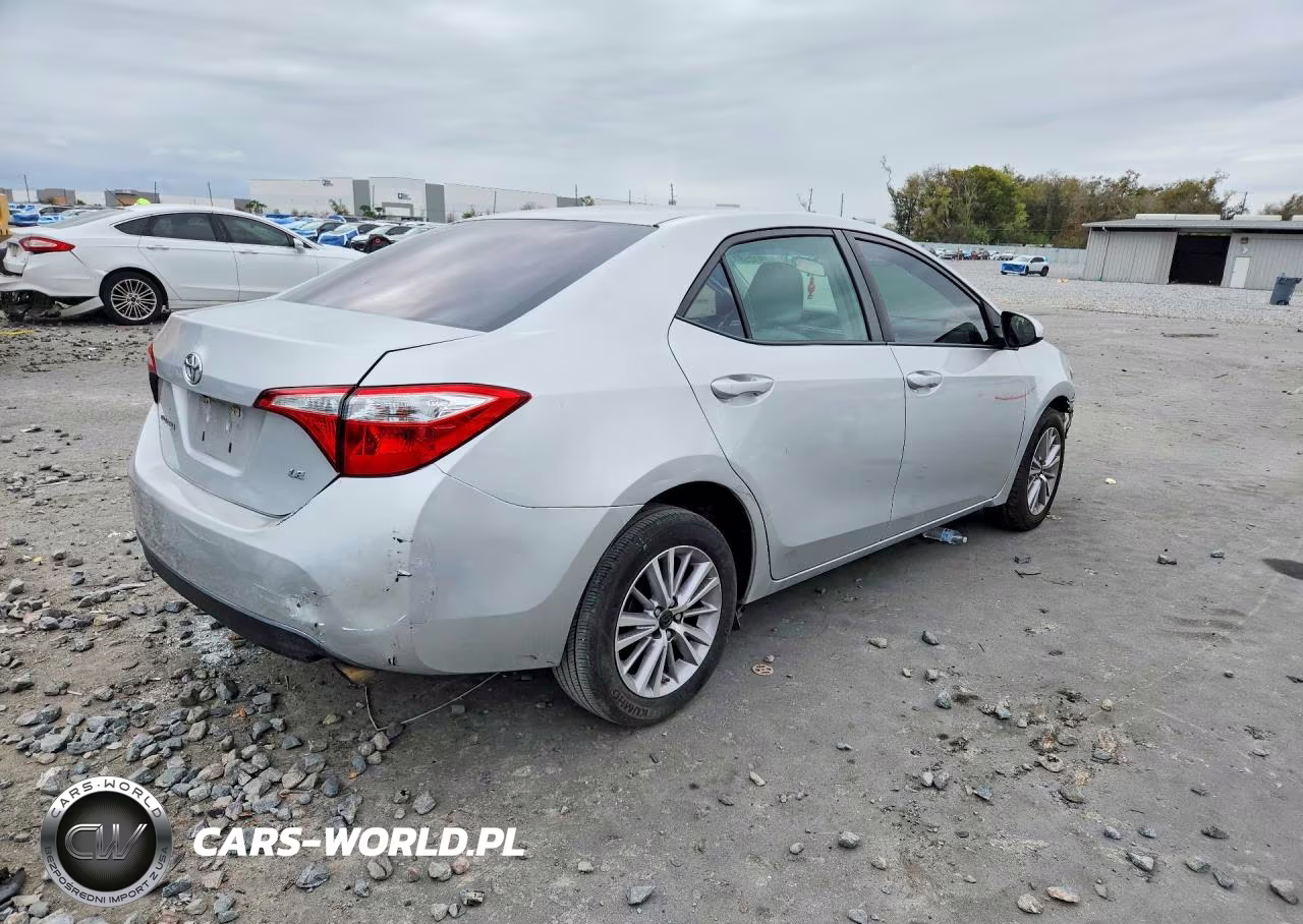 2016 Toyota Corolla Le VIN:5YFBURHE5GP445481 - 3