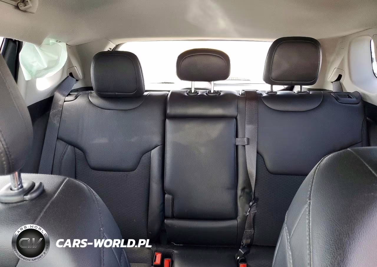 2022 Jeep Compass Latitude VIN:3C4NJCBB1NT214282 - 10