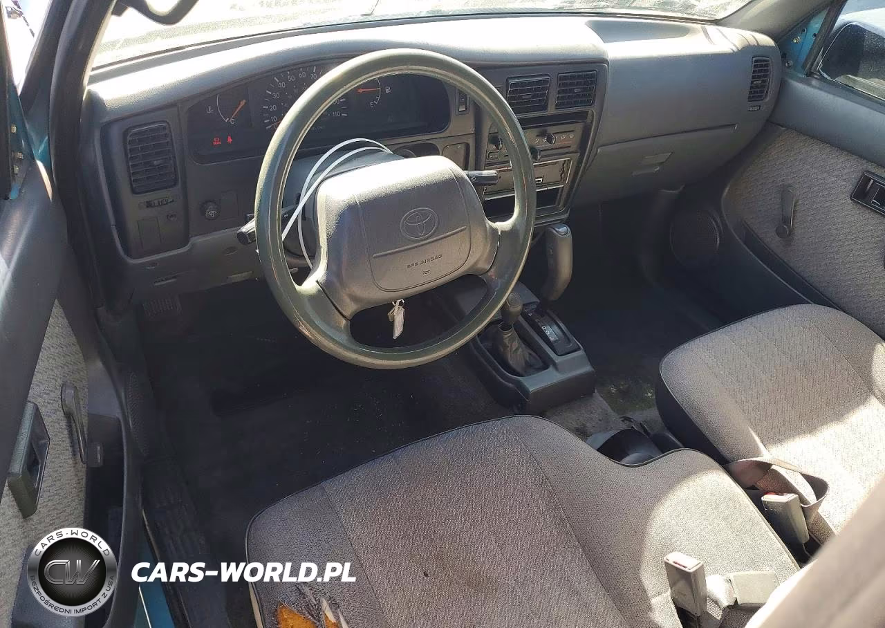 1995 Toyota Tacoma Base VIN:4TAUN73C7SZ047912 - 8