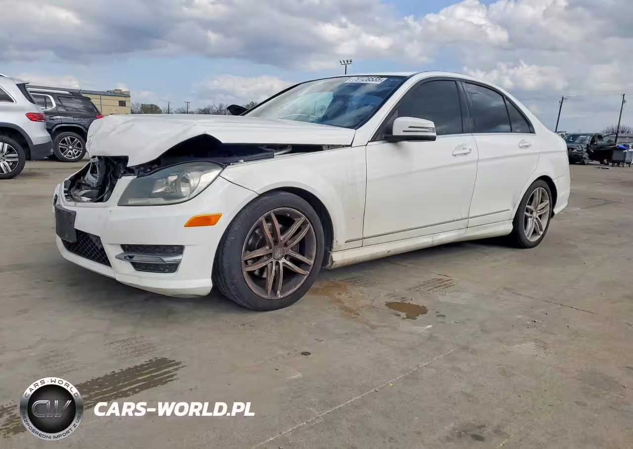 2014 Mercedes-Benz C 250