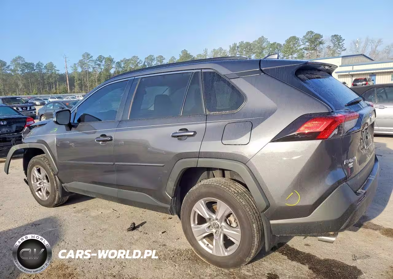 2023 Toyota Rav4 Xle VIN:2T3W1RFV4PC216066 - 2