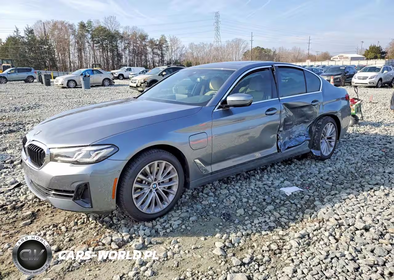 2021 BMW 530E