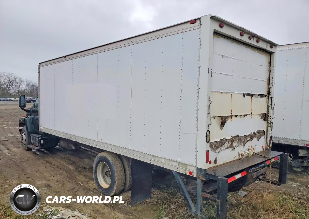 2005 Chevrolet C7500 Box Truck VIN:1GBJ7C1C35F534693 - 3