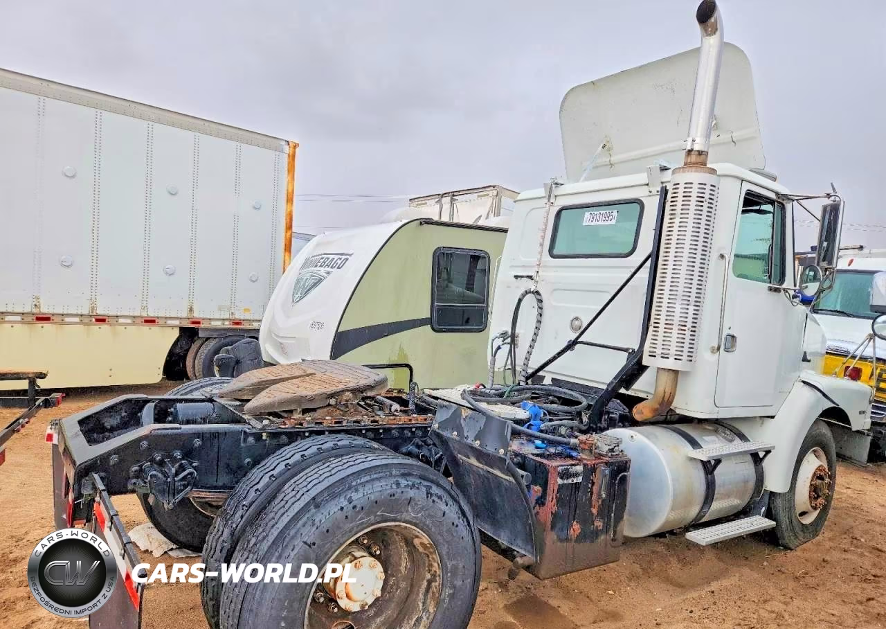 1996 Volvo Wg Semi Truck VIN:4V4JBAPE4TR844018 - 3