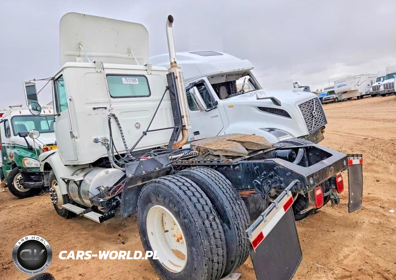 1996 Volvo Wg Semi Truck VIN:4V4JBAPE4TR844018 - 4