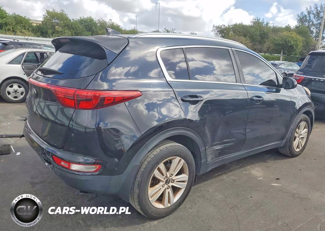 2018 Kia Sportage Lx VIN:KNDPM3AC4J7357218 - 3