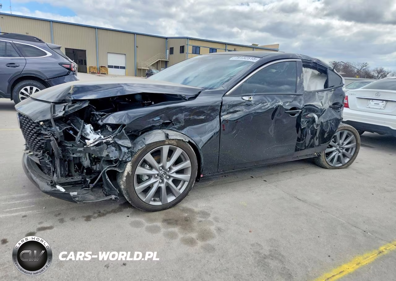 2025 Mazda 3 Preferred – zdjęcie 1 z 12