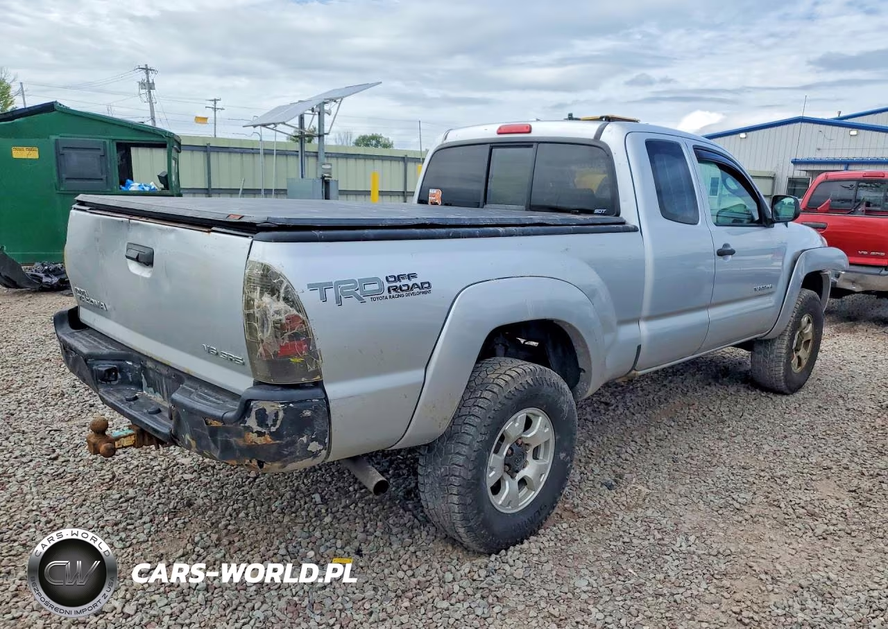 2010 Toyota Tacoma Access Cab VIN:5TEUU4EN1AZ704727 - 3