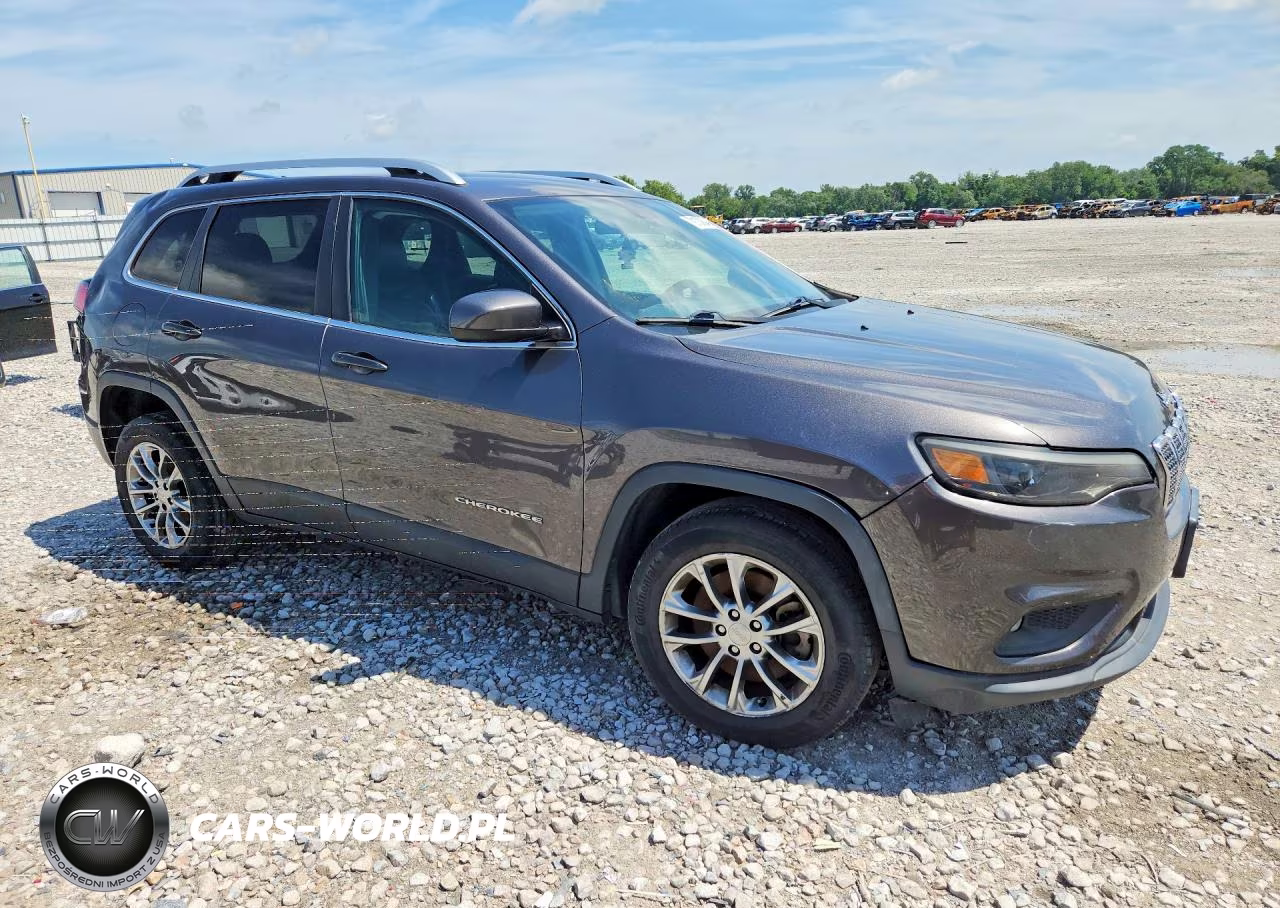 2019 Jeep Cherokee Latitude Plus VIN:1C4PJLLBXKD154592 - 4
