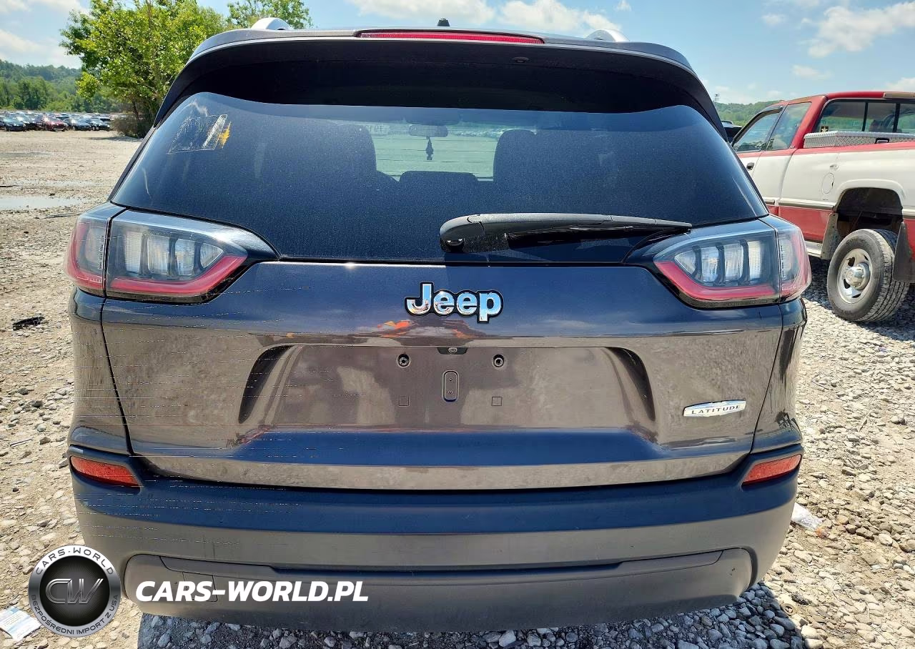 2019 Jeep Cherokee Latitude Plus VIN:1C4PJLLBXKD154592 - 6